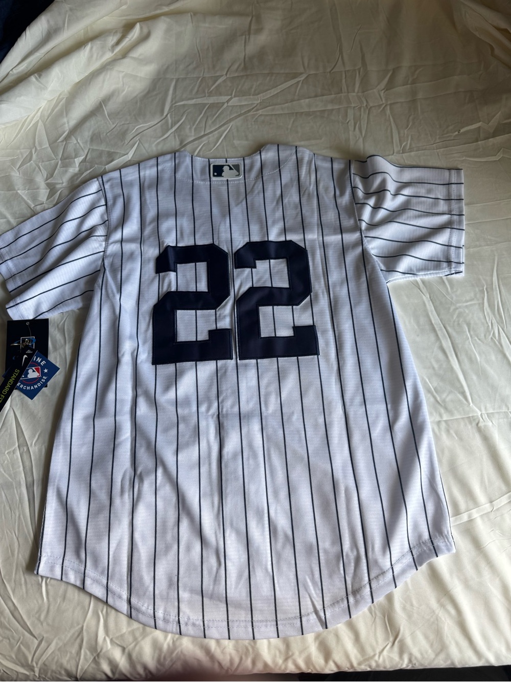 Nike New York Yankees White Pinstripe Jersey with Navy Logo - Picture 5 of 6